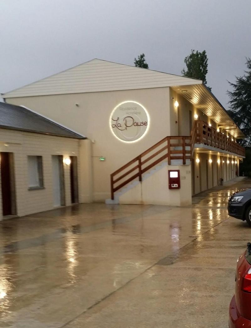La Pause Otel Évreux Dış mekan fotoğraf