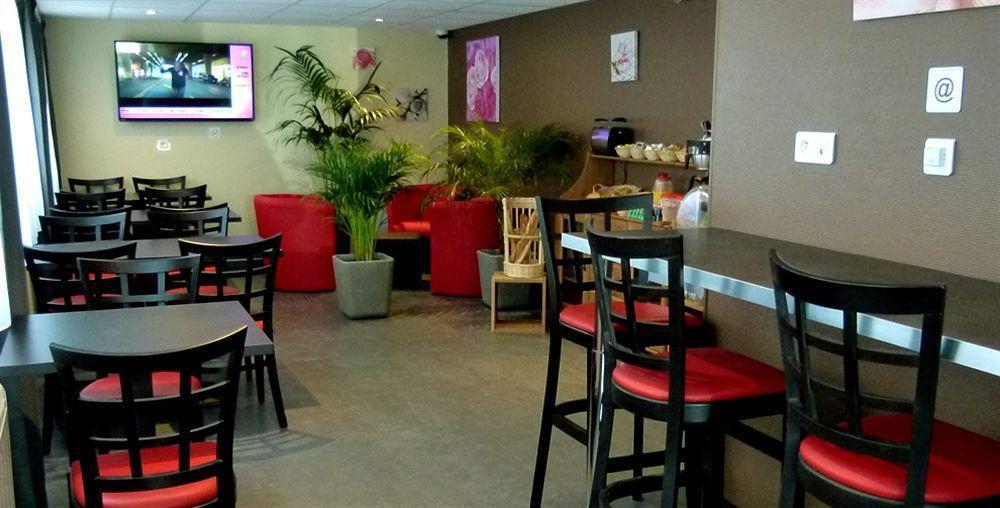 La Pause Otel Évreux Dış mekan fotoğraf